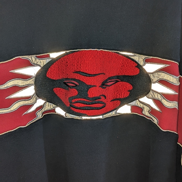 We R One 1992 | Embroidered Logo Oversized Black & Red Sweatshirt Men's 3XL - Picture 4 of 9